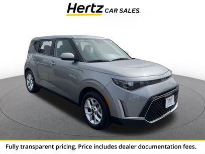 Used 2025 Kia Soul LX w/ LX Technology Package