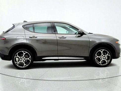 Used 2024 Alfa Romeo Tonale Ti w/ Active Assist Package AWD/4WD image 4