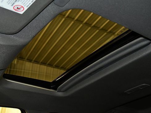 Used 2023 Chevrolet Silverado 2500 LTZ w/ LTZ Premium Package image 29