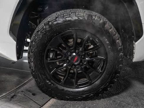 Used 2022 Toyota Tundra Platinum w/ Advanced Package image 11