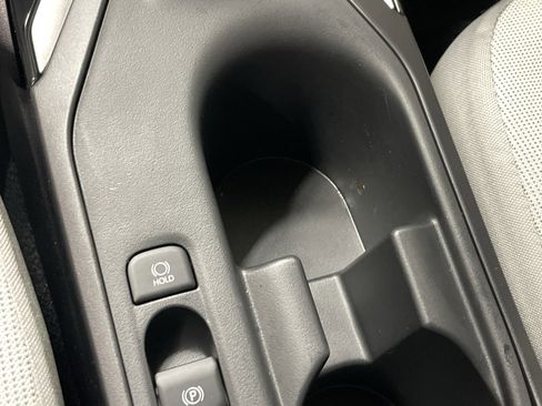 Used 2026 Toyota Corolla LE FWD image 28