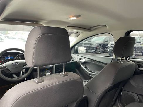 Used 2018 Ford Focus SE image 12