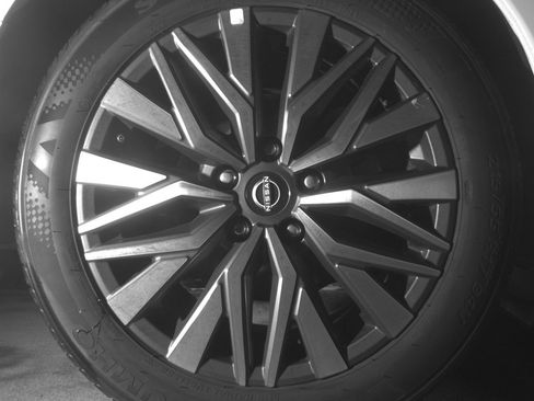 Used 2025 Nissan Altima 2.5 SV image 15