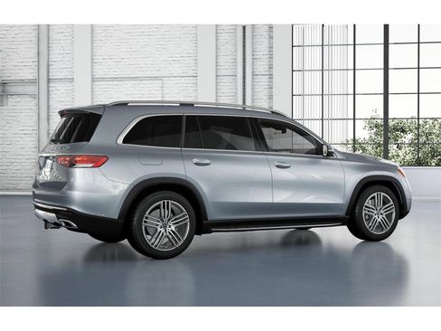 New 2026 Mercedes-Benz GLS 450 4MATIC image 19