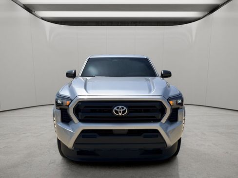 Used 2025 Toyota Tacoma SR AWD/4WD image 6