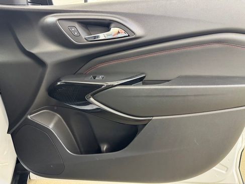 Used 2024 Chevrolet Trax RS w/ Driver Confidence Package FWD image 27