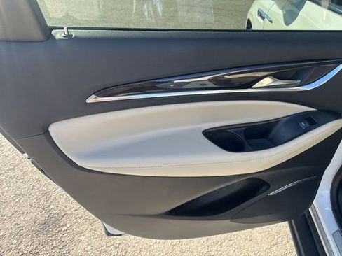 Used 2021 Buick Enclave Essence w/ Sound and Sites Package image 19