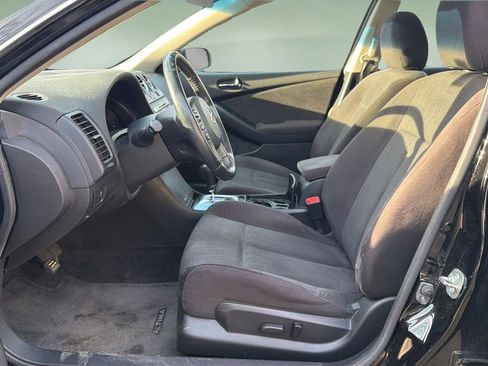 Used 2011 Nissan Altima 2.5 S w/ 2.5S Premium Audio Pkg image 13