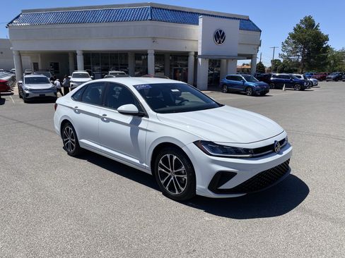 Certified 2026 Volkswagen Jetta Sport FWD image 39