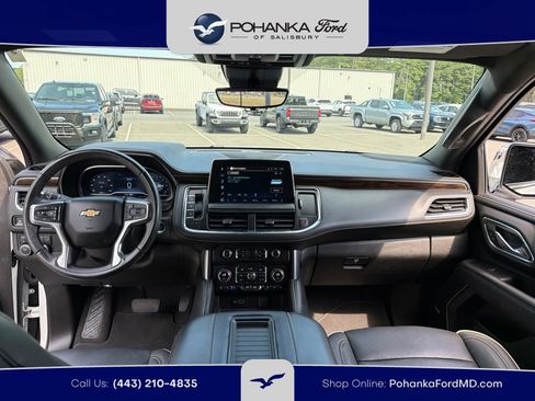 Used 2023 Chevrolet Suburban Premier AWD/4WD image 8