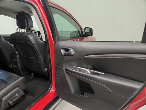 Used 2019 Dodge Journey Crossroad FWD image 25