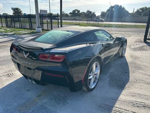 Used 2019 Chevrolet Corvette Stingray Coupe w/ 1LT RWD image 4