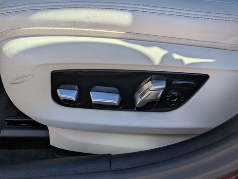 Used 2023 BMW 540i xDrive w/ Executive Package image 22