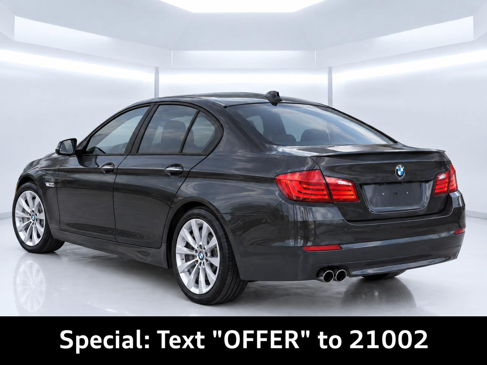 Used 2011 BMW 528i Sedan RWD image 3