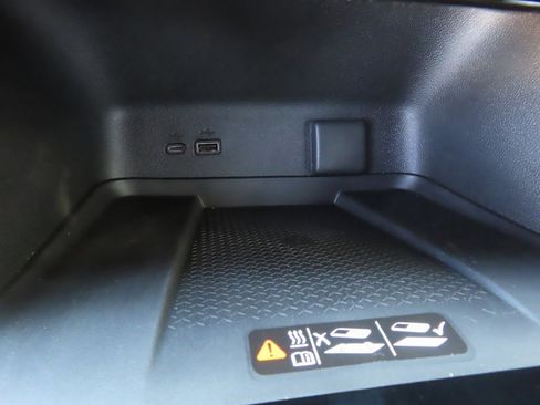 New 2026 Chevrolet Traverse Z71 w/ Enhanced Driving Package image 12