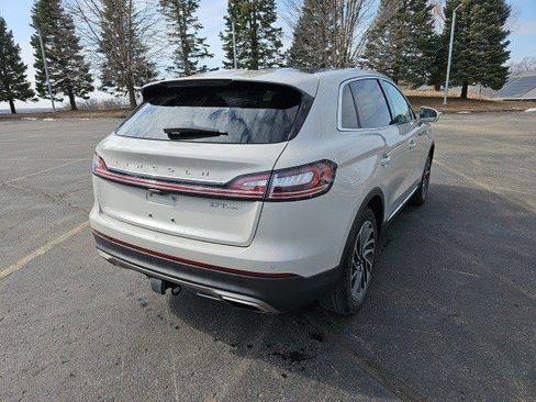 Used 2020 Lincoln Nautilus Reserve w/ Equipment Group 201A image 6