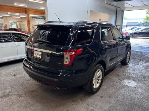 Used 2014 Ford Explorer XLT w/ Equipment Group 201A AWD/4WD image 5