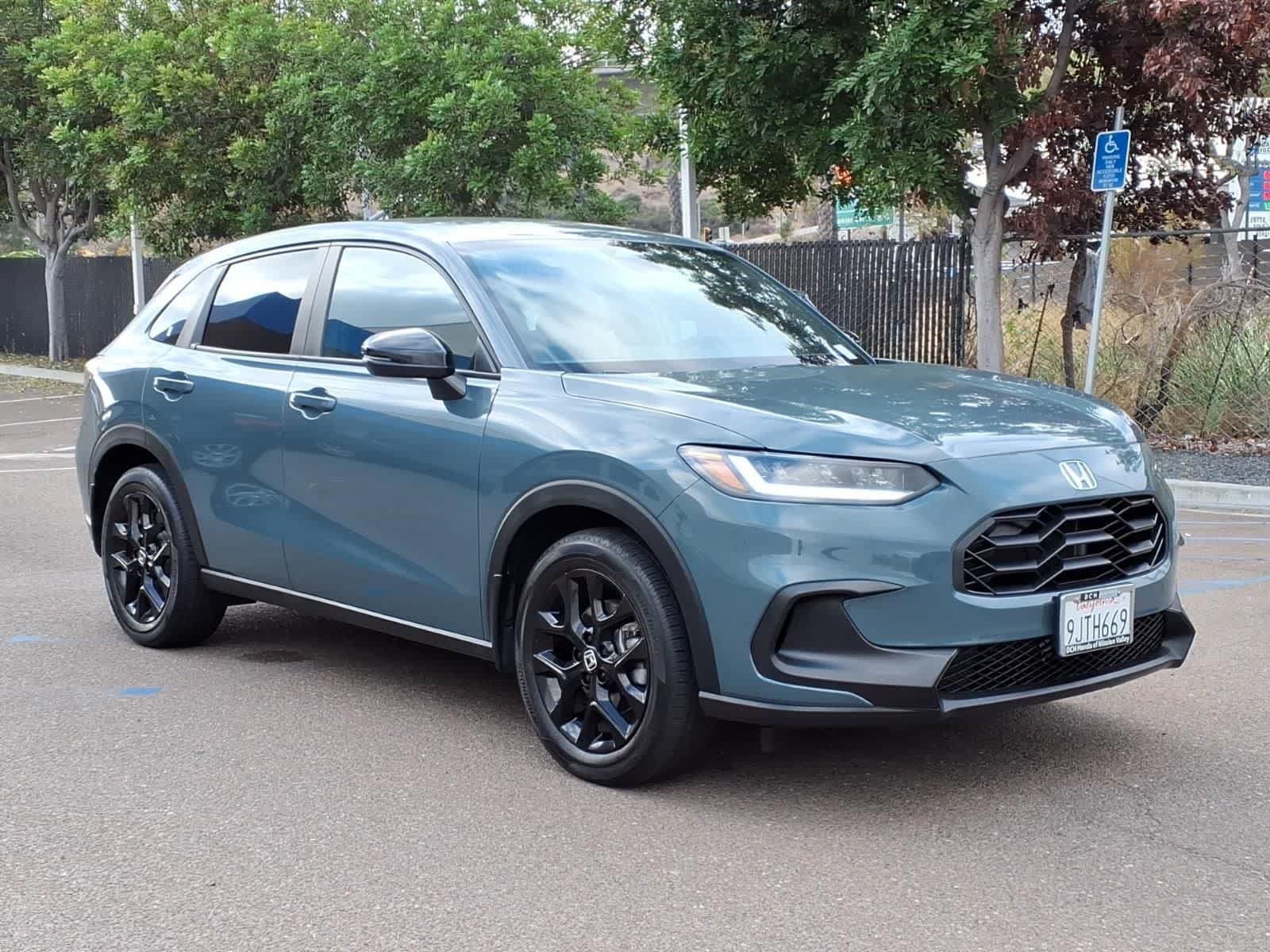 Used 2024 Honda HR-V Sport image 3