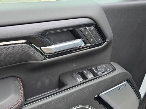 New 2026 GMC Sierra 2500 AT4X AWD/4WD image 13
