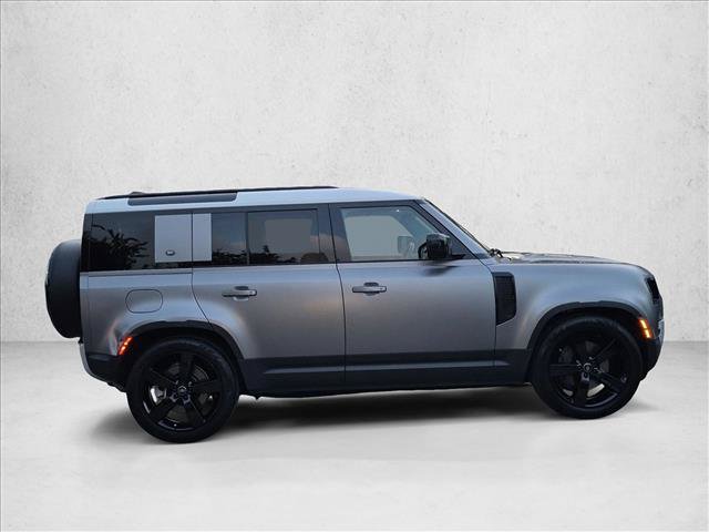 Used 2023 Land Rover Defender 110 S AWD/4WD image 4