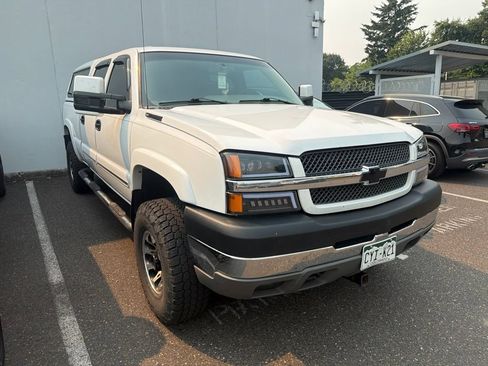 Used 2004 Chevrolet Silverado 2500 LS w/ Skid Plate Package AWD/4WD image 1
