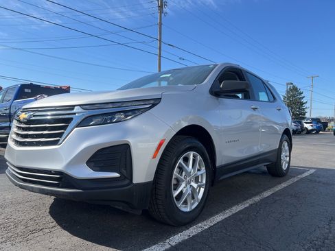 Used 2022 Chevrolet Equinox LS AWD/4WD image 37