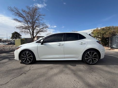 Used 2019 Toyota Corolla XSE image 11