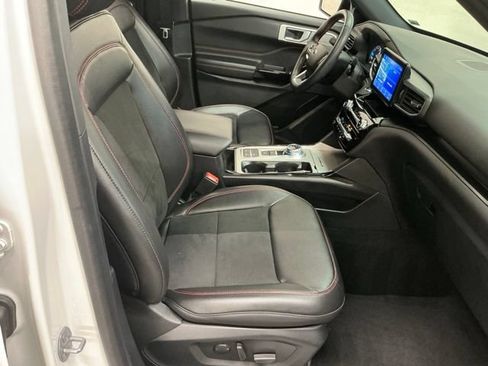 Used 2022 Ford Explorer ST-Line w/ Class IV Trailer Tow Package RWD image 21