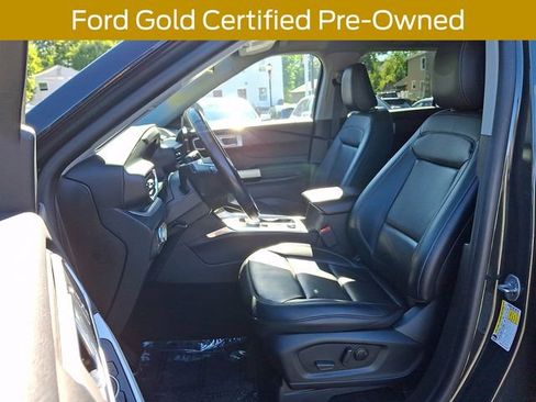 Certified 2023 Ford Explorer XLT w/ Equipment Group 202A AWD/4WD image 15