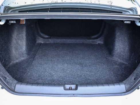 Used 2021 Honda Insight EX image 32