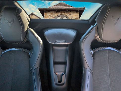 Used 2024 Chevrolet Corvette Stingray Preferred Conv w/ Z51 Performance Package image 9