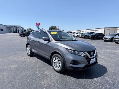Used 2020 Nissan Rogue Sport SV FWD image 7