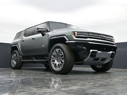 Used 2024 GMC Hummer EV 3X AWD/4WD image 37