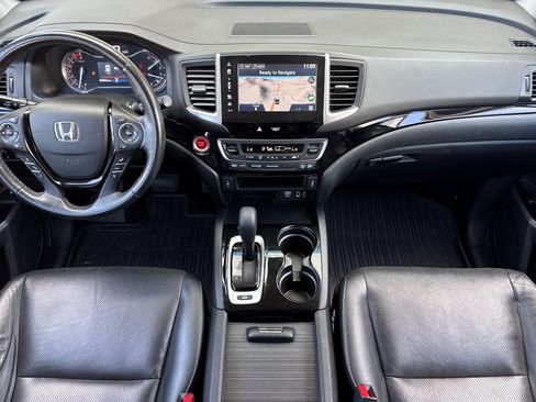 Used 2017 Honda Ridgeline RTL-E image 16