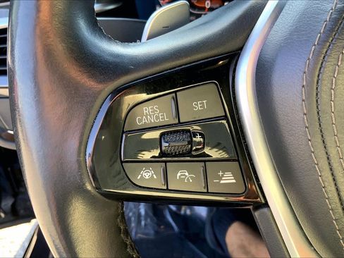 Used 2020 BMW 540i w/ Premium Package image 23