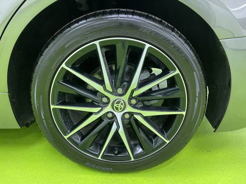 Used 2021 Toyota Camry SE image 14