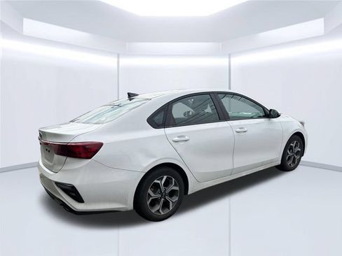 Used 2021 Kia Forte LXS FWD image 5
