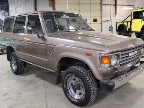 Used 1987 Toyota Land Cruiser image 8