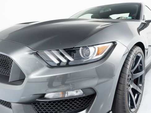 Used 2016 Ford Mustang Shelby GT350R w/ GT350R Equipment Group 920A RWD image 52