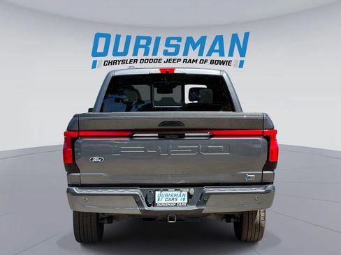 Used 2024 Ford F150 Lightning Platinum AWD/4WD image 3