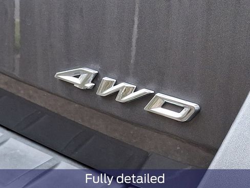 Certified 2023 Ford Explorer XLT AWD/4WD image 5