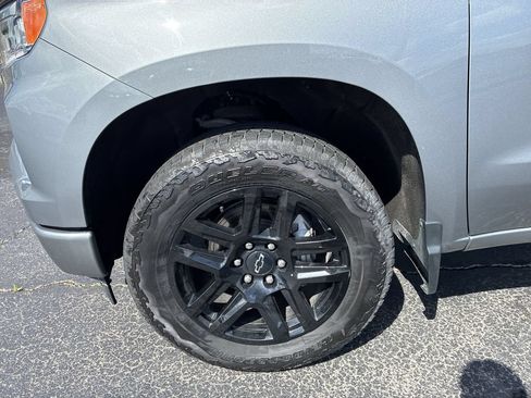 Used 2023 Chevrolet Silverado 1500 RST w/ Z71 Off-Road Package AWD/4WD image 10