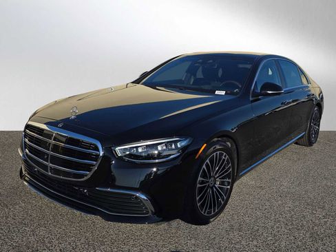 Used 2024 Mercedes-Benz S 580 4MATIC Sedan image 3