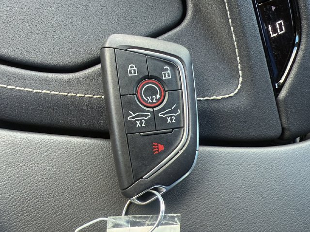 Used 2023 Chevrolet Corvette Stingray Coupe w/ 1LT RWD image 41