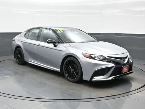 Used 2023 Toyota Camry XSE w/ Navigation Package FWD image 8