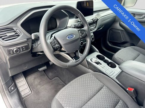 Used 2023 Ford Escape Active AWD/4WD image 2