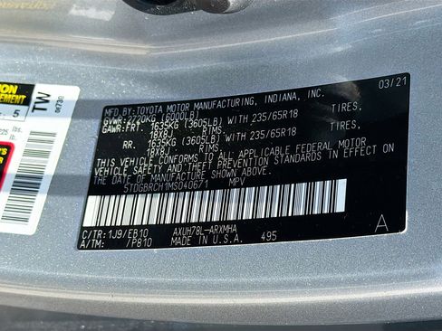 Used 2021 Toyota Highlander XLE AWD/4WD image 44