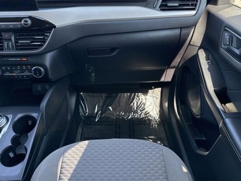 Used 2022 Ford Escape SE w/ Convenience Package image 19