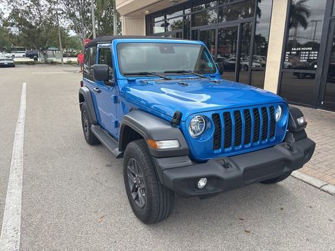 Used 2024 Jeep Wrangler Sport S image 1