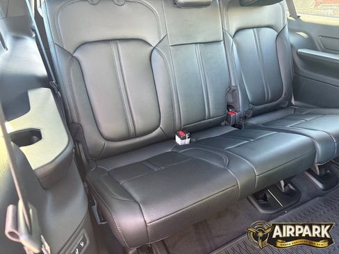 New 2026 Jeep Grand Wagoneer L Limited w/ Convenience Group I image 13